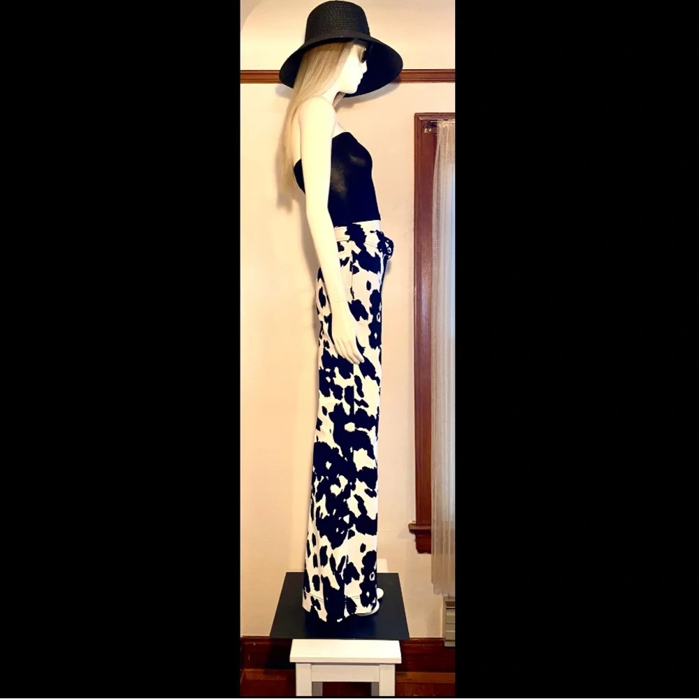 DIANE VON FURSTENBERG Pants - Picture 5 of 9